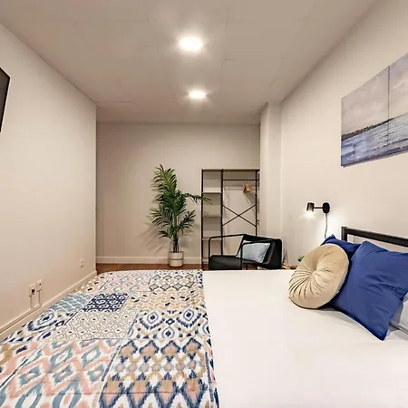 Centro Del Casco Viejo Junto A La Catedral